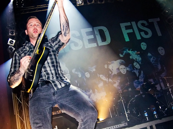 Raised Fist live, 14.05.2011 Hamburg, Grünspan