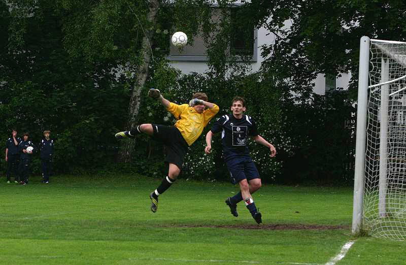 Schandmaul beim Benefiz-Fußballspiel, 02.06.2011