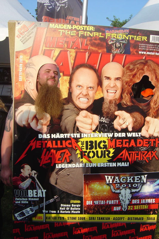 METAL HAMMER Big Four Aufsteller beim Wacken 2011