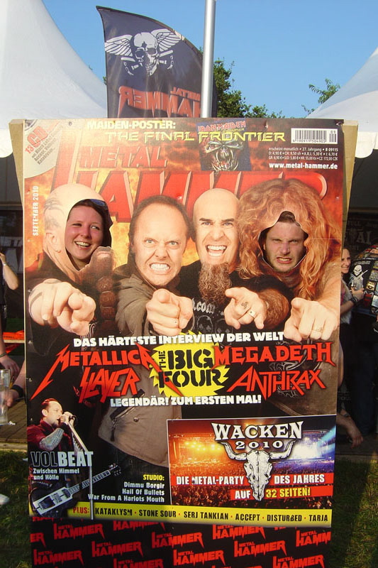 METAL HAMMER Big Four Aufsteller beim Wacken 2011