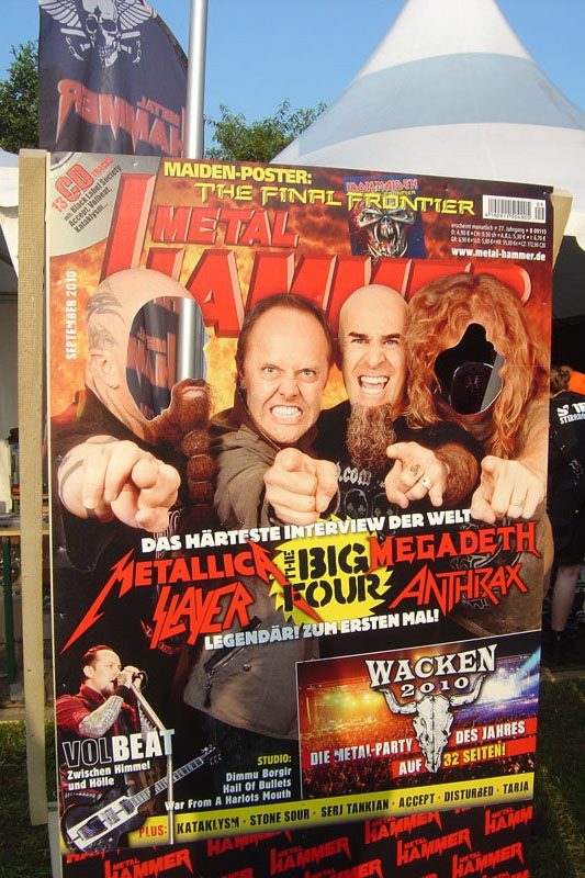 METAL HAMMER Big Four Aufsteller beim Wacken 2011