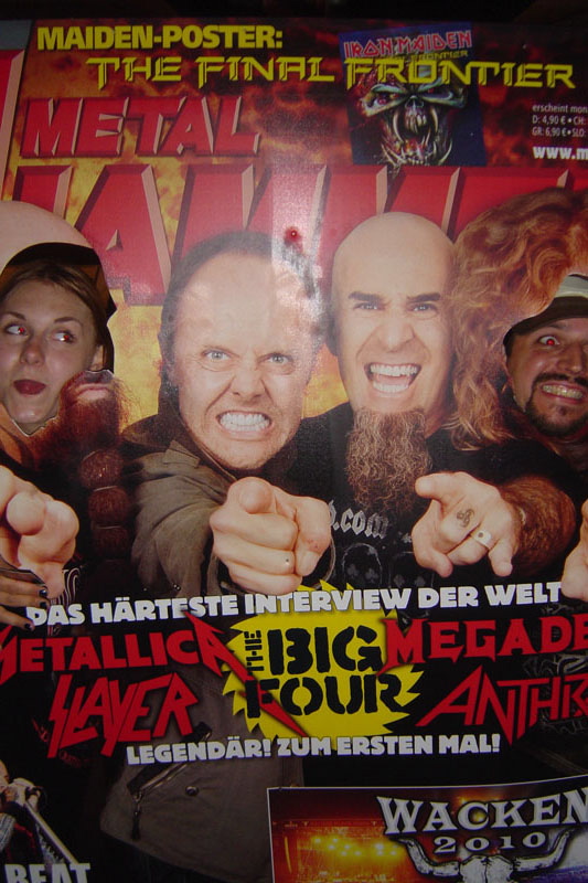 METAL HAMMER Big Four Aufsteller beim Wacken 2011