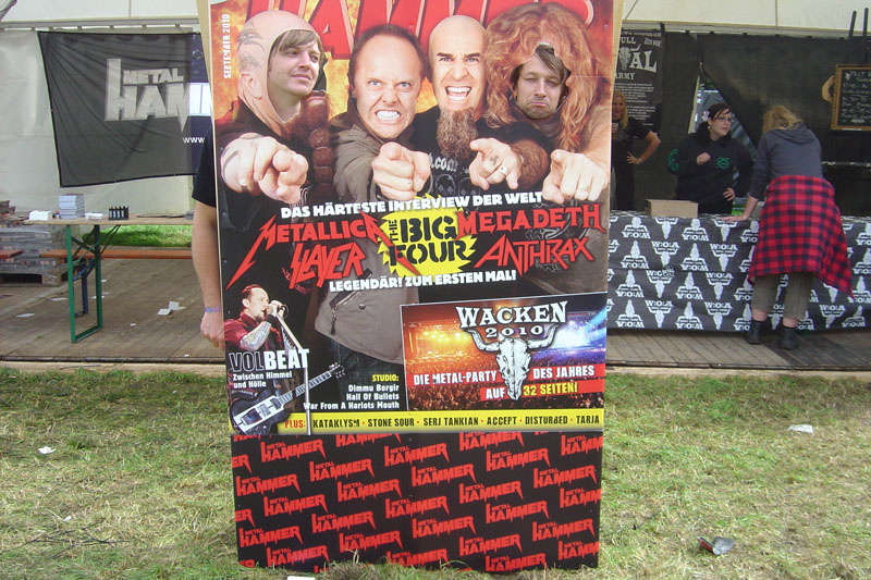 METAL HAMMER Big Four Aufsteller beim Wacken 2011