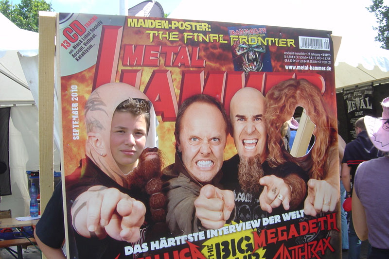 METAL HAMMER Big Four Aufsteller beim Wacken 2011