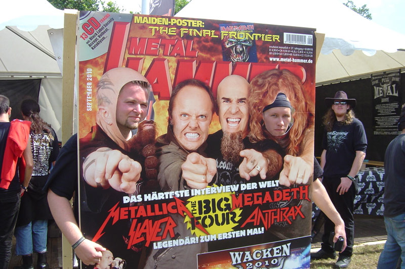 METAL HAMMER Big Four Aufsteller beim Wacken 2011