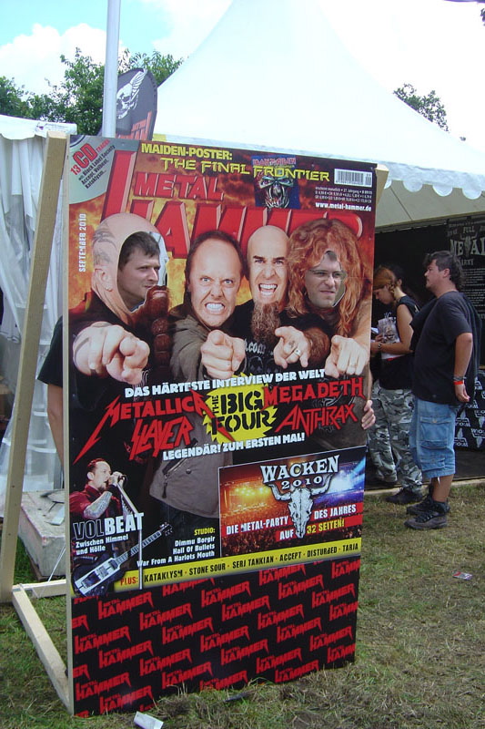 METAL HAMMER Big Four Aufsteller beim Wacken 2011