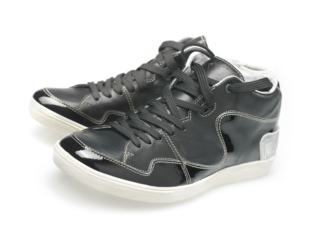 Sneakers von Textures, Design by Floris van Bommel