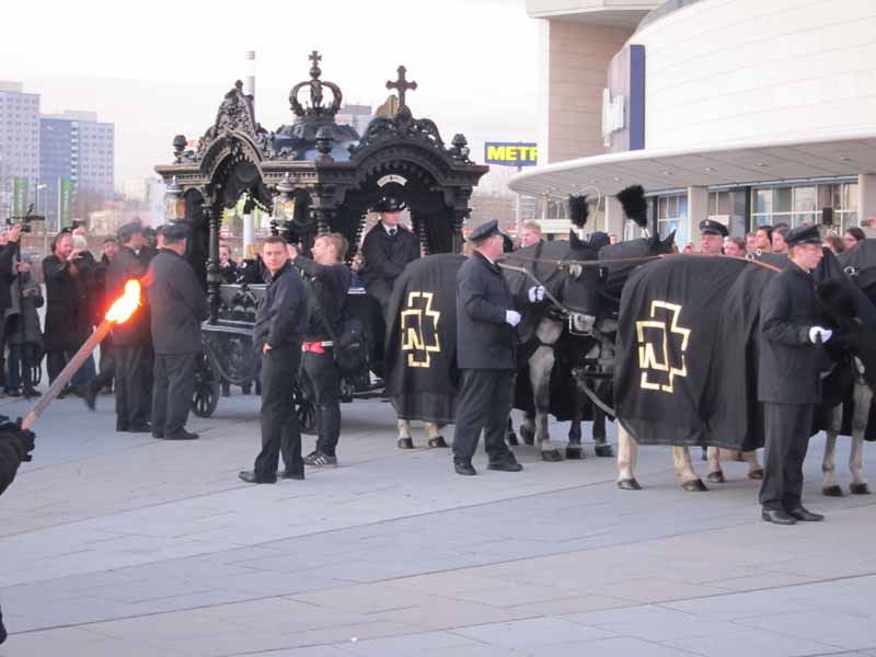 Rammstein errichten sich ihr Mausoleum, Berlin, 25.11.2011