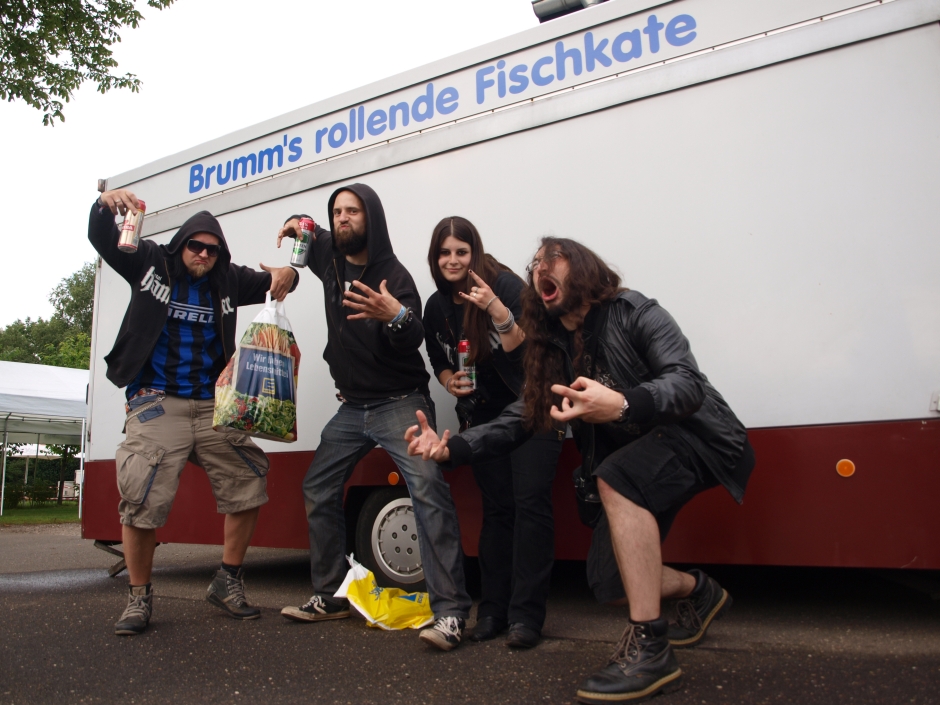 Wacken Open Air 2012: Das Dorf am Dienstag