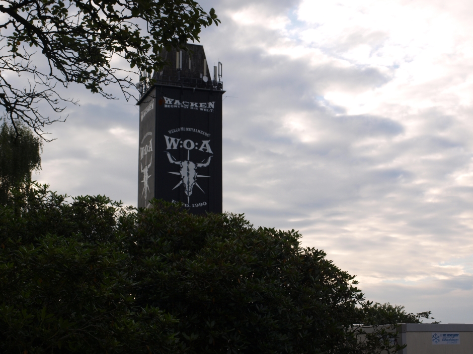 Wacken Open Air 2012: Das Dorf am Dienstag