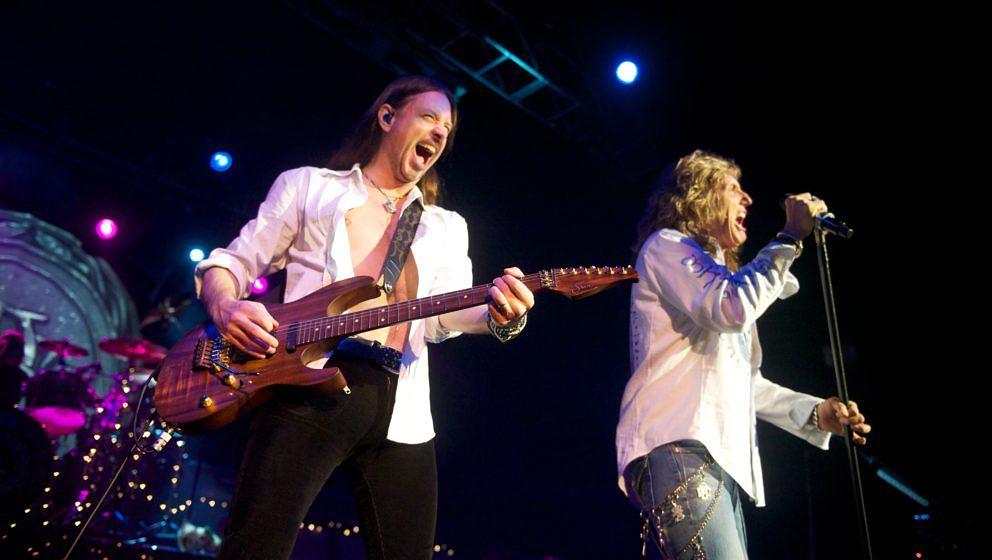 LONDON, UNITED KINGDOM - DECEMBER 05: Reb Beach and David Coverdale of Whitesnake perform on stage at HMV Forum on December 5