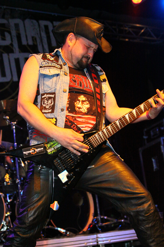 Malignant Tumour live, Hell Inside 2013