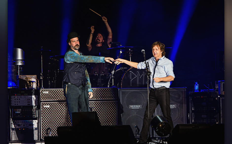 SEATTLE, WA - JULY 19:  (L-R) Krist Novoselic, Dave Grohl and Paul McCartney perform on stage with Sir Paul McCartney (R) at 