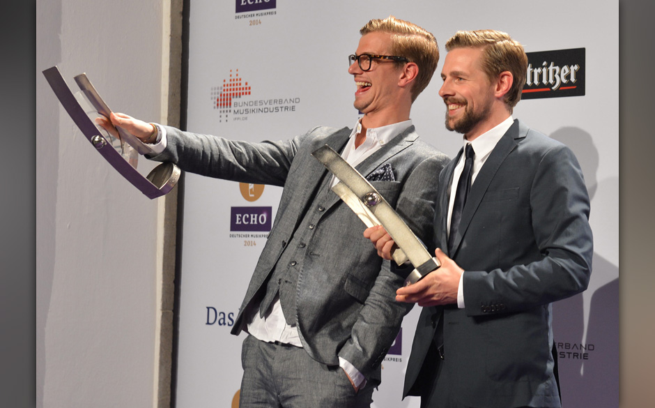 Joko Winterscheidt und Klaas Heufer-Umlauf 
Preistraeger - Verleihung des Musikpreises Echo 2014
in der Messe Berlin