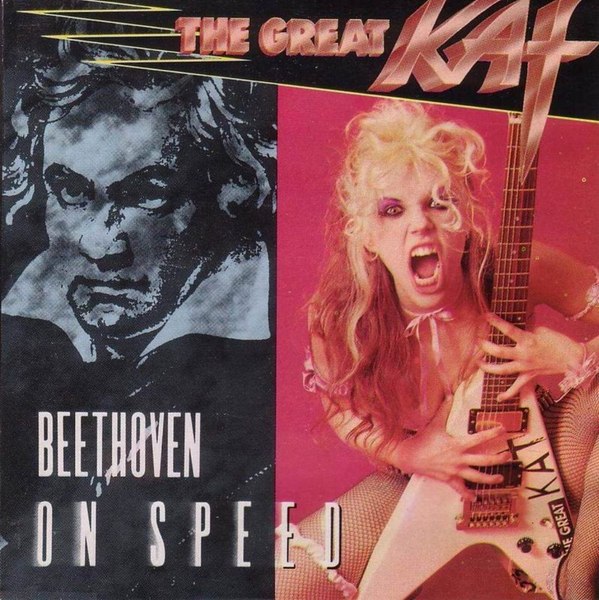 Die Gitarristin Katherine Thomas alias The Great Kat wird zu den schnellsten Metal-Schreddern aller Zeiten gezählt. 1990 hä