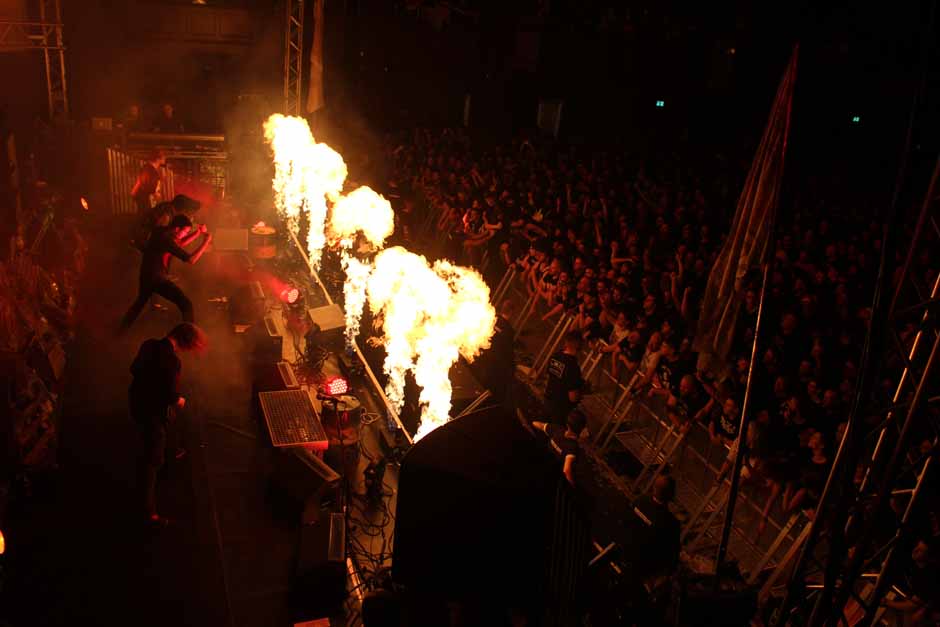 Backstage bei Heaven Shall Burn + Parkway Drive + Northlane + Carnifex, Tour 2014