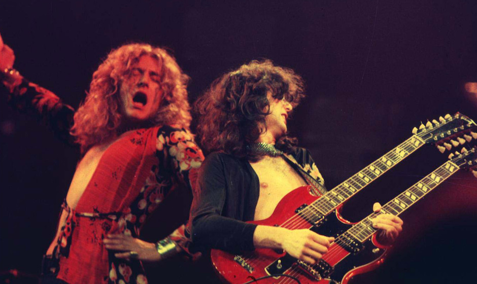 Robert Plant (l.) und Jimmy Page von Led Zeppelin im Chicago Stadium