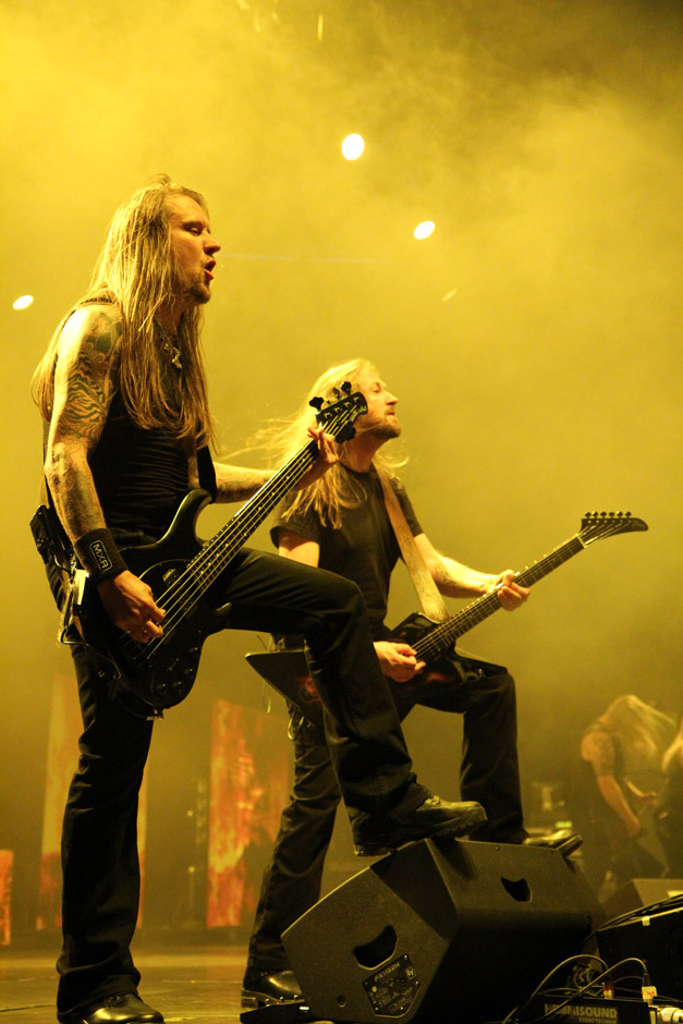 Amon Amarth live, Earshakerday 2012