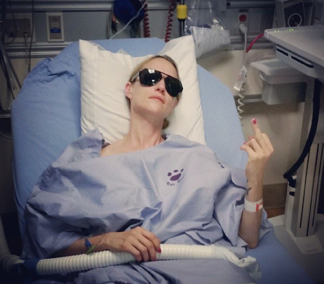 Huntress-Sängerin Jill Janus im Krankenhaus