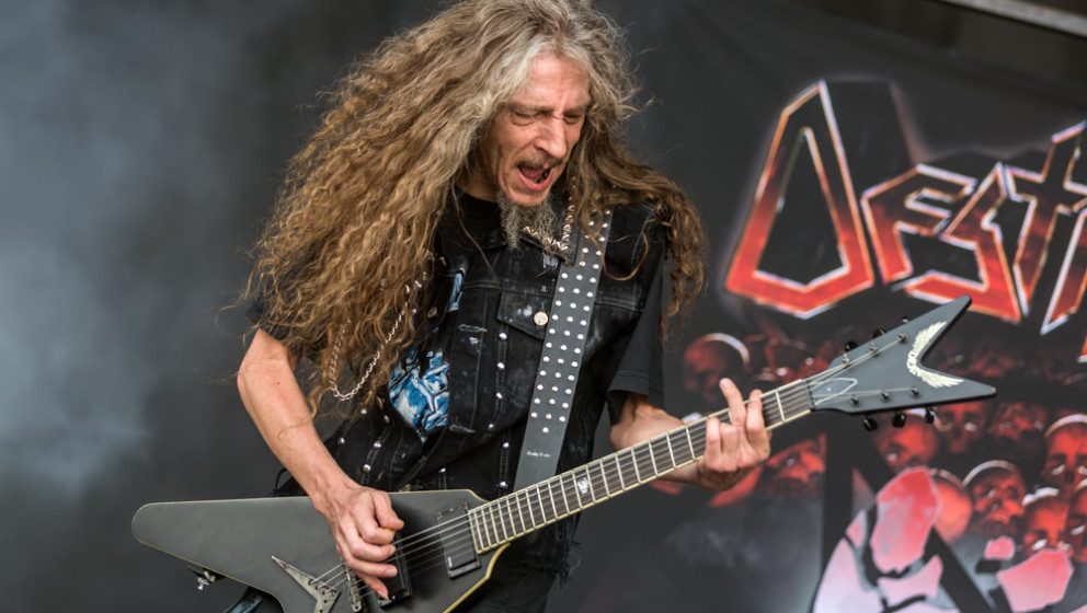 Destruction-Gitarrist Mike Sifringer