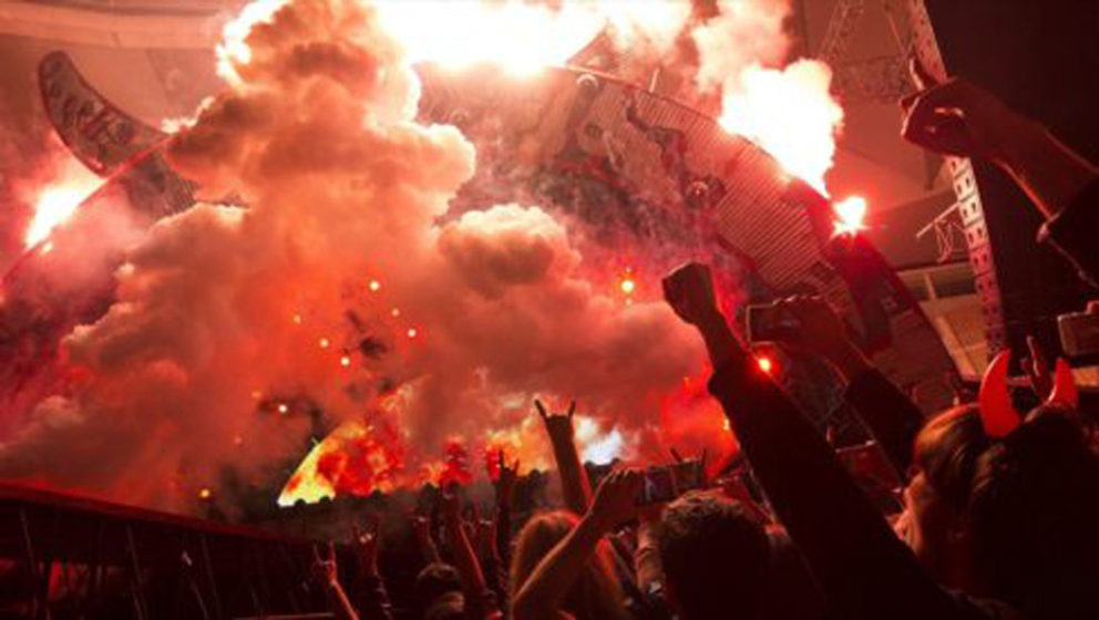 epa05298539 Fans attend the 'Rock or Bust' world tour concert by Australian rock band AC/DC held at La Cartuja stadium in Sev