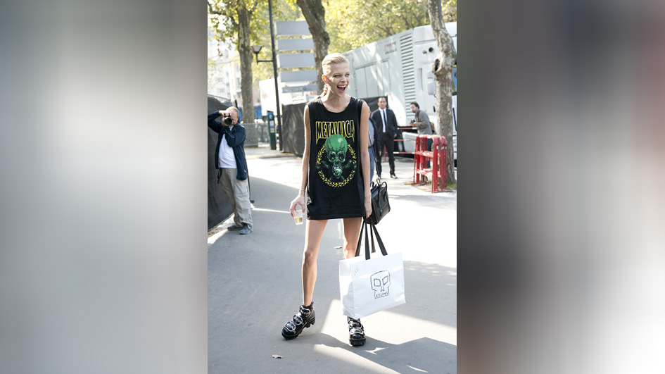 PARIS, FRANCE - OCTOBER 4: Model wears a Metallica t-shirt on day 6 during Paris Fashion Week Spring/Summer 2016/17 on Octobe