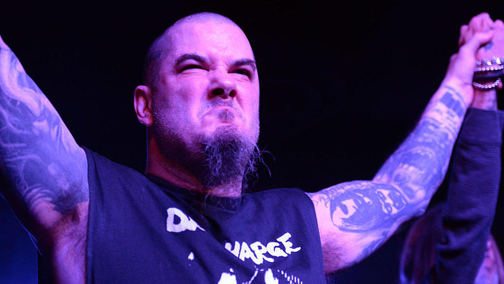 HOLLYWOOD, CA - JANUARY 22:  Musician Phil Anselmo of Pantera and Down performs onstage at Lucky Strike Live on January 22, 2