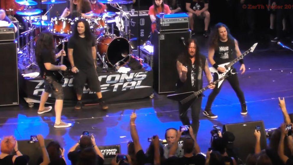 Mille, Schmier und Andreas Kisser performen 'Whiplash' von Metallica