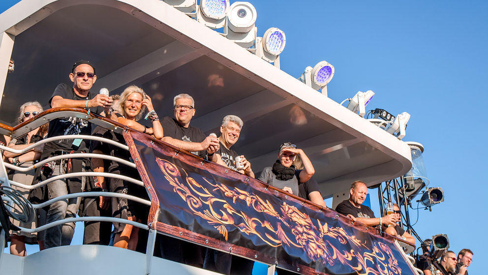 Full Metal Cruise VII