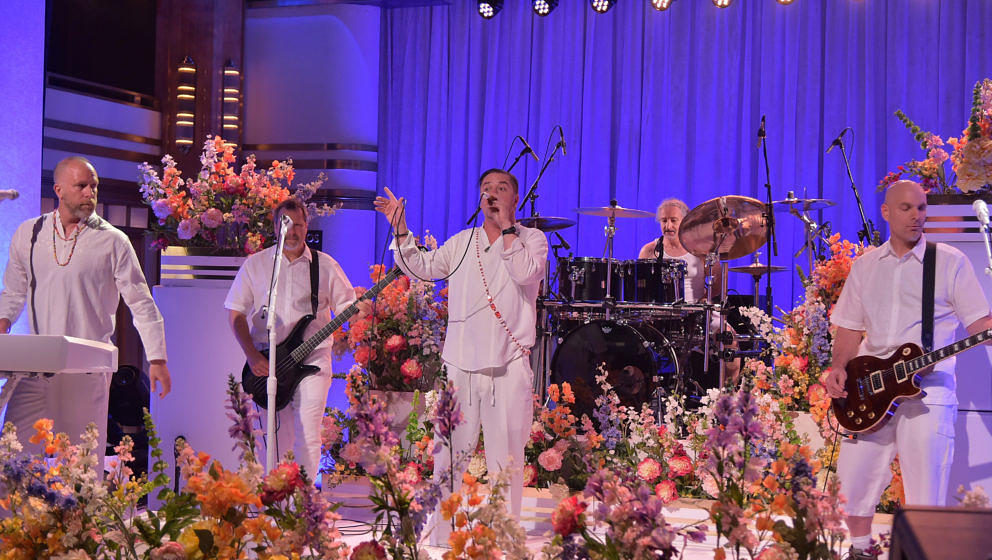 NEW YORK, NY - MAY 13:  Faith No More performs on 'The Tonight Show Starring Jimmy Fallon' at Rockefeller Center on May 13, 2
