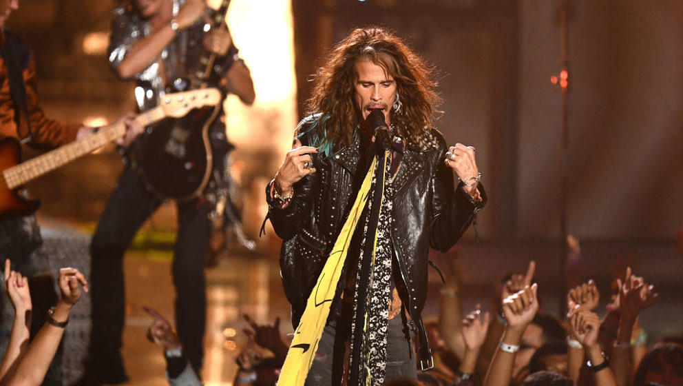 NEW YORK, NY - AUGUST 20:  Aerosmith performs onstage during the 2018 MTV Video Music Awards at Radio City Music Hall on Augu