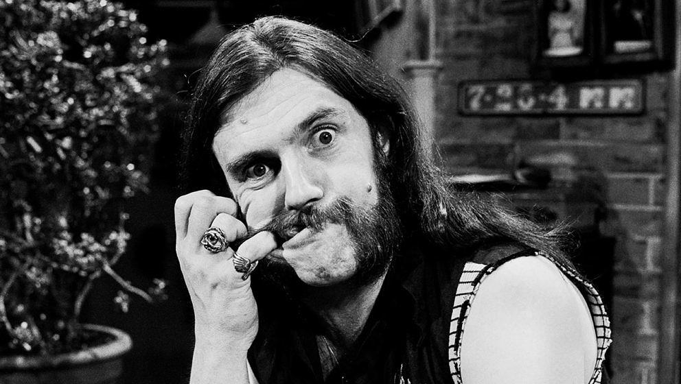 Lemmy arbeitete vor seiner Karriere mit Motörhead als Roadie für Jimi Hendrix.