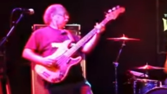 Mark Stone beim Auftritt der Cover-Band Fan Halen im Viper Room in Hollywood