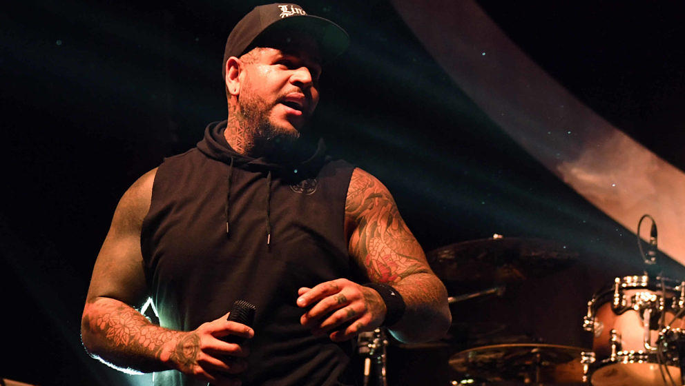 Tommy Vext bei einer Bad Wolves-Show in Las Vegas am 1. November 2019