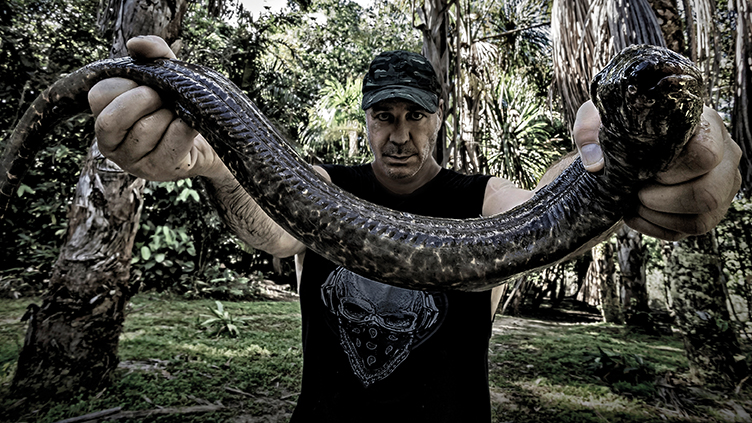Joey Kelly und Till Lindemann am Amazonas/Kolumbien
Buchprojekt vom National Geographic Verlag