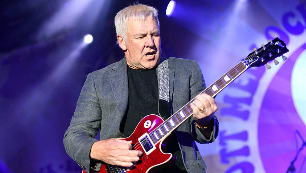 MALIBU, CA - OCTOBER 28:  Rock and Roll Hall of Fame member Alex Lifeson, founding member of the classic rock band Rush, perf