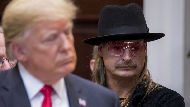 Kid Rock mit Donald Trump Roosevelt Room des Weißen Hauses am 11. Oktober 2018