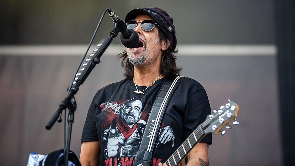 Phil Campbell live