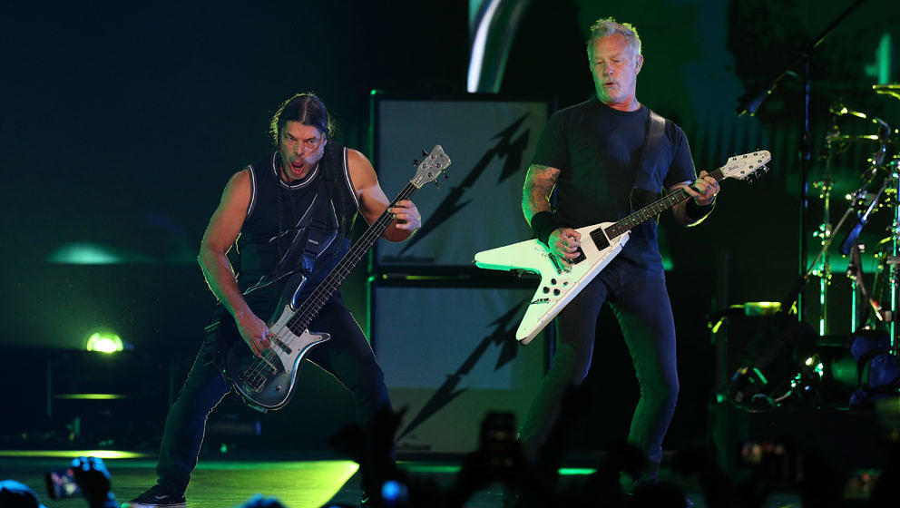 Robert Trujillo und James Hetfield 2021 mit Metallica in Arlington