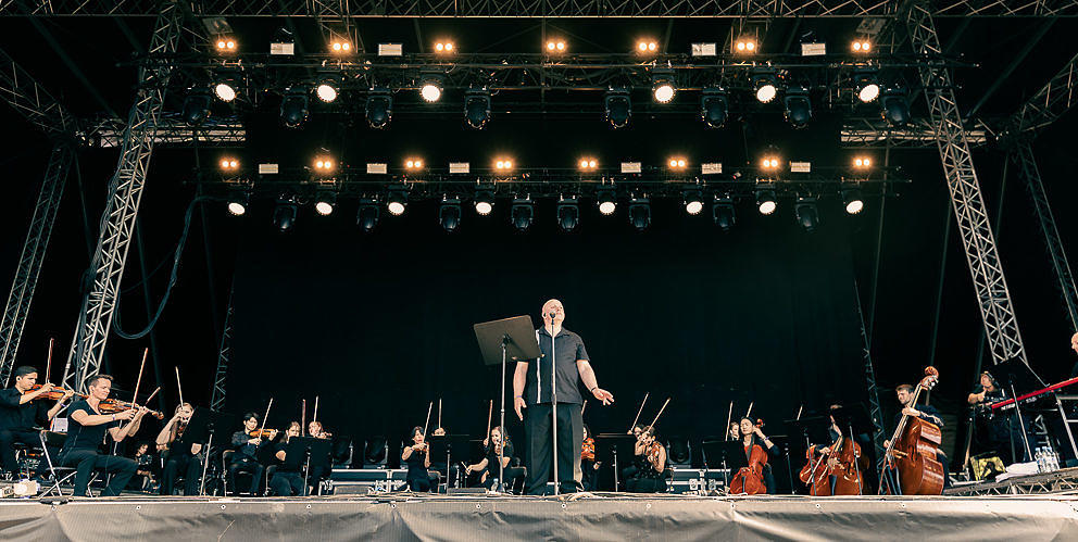 VNV Nation Mera Luna 2022