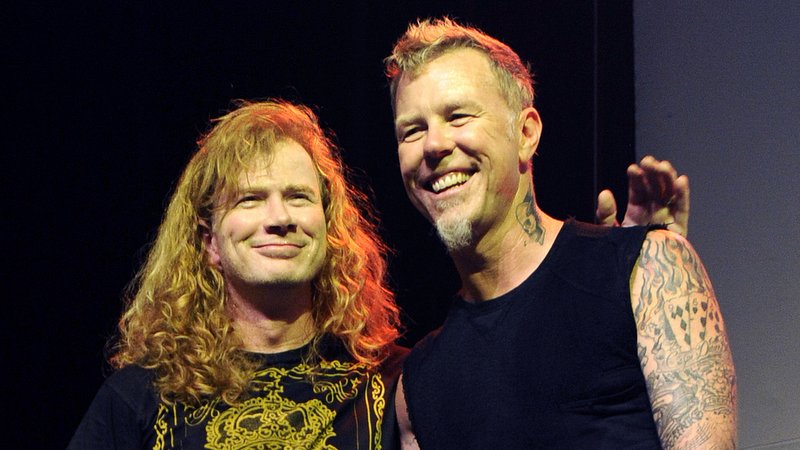 Dave Mustaine (l.) und James Hetfield bei einer 'Big Four'-Show am 10. Dezember 2011 in San Francisco