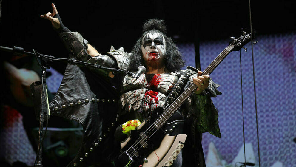 NEW YORK, NEW YORK - DECEMBER 02: Gene Simmons of KISS performs during the final show of KISS: End of the Road World Tour at 