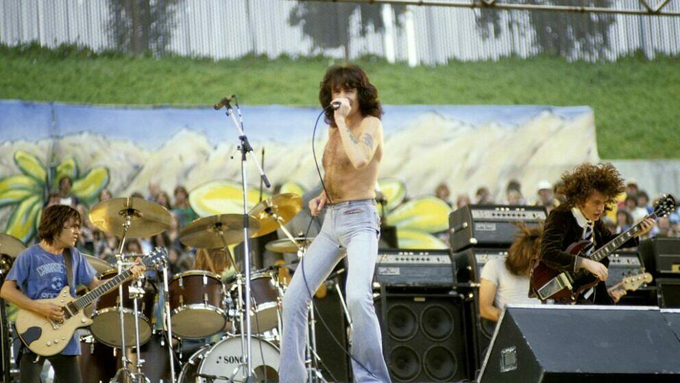 AC/DC