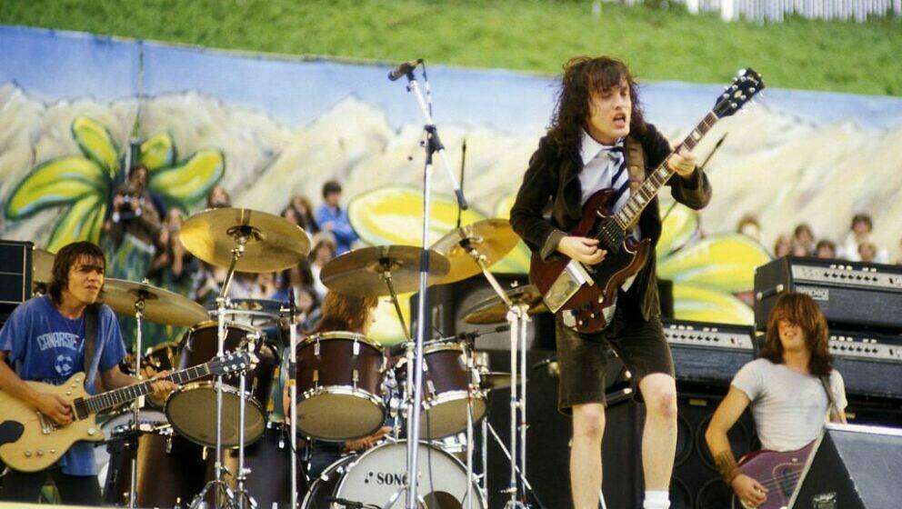 AC/DC