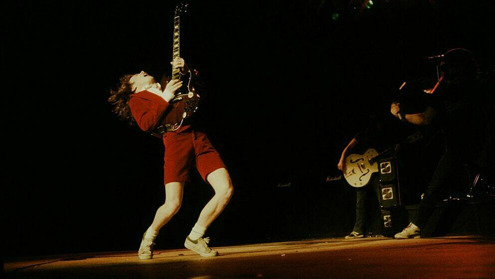 AC/DC