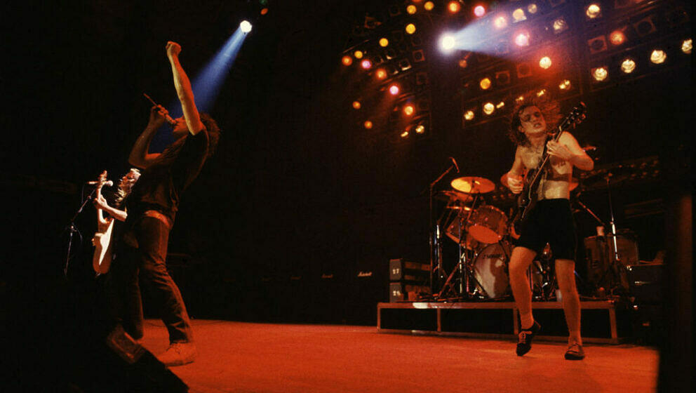 AC/DC