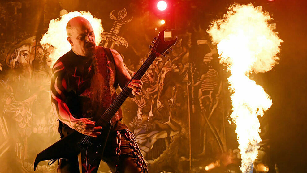 LAS VEGAS, NEVADA - NOVEMBER 27:  (FOR EDITORIAL USE ONLY) Guitarist Kerry King of Slayer performs during a stop of the band'