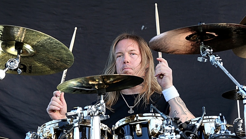 Fredrik Andersson mit Amon Amarth beim Fun Fun Fun Fest am 7. November 2014 in Austin, Texas