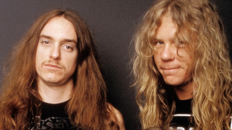 Ein frühes Metallica-Foto: Cliff Burton (l.) mit James Hetfield