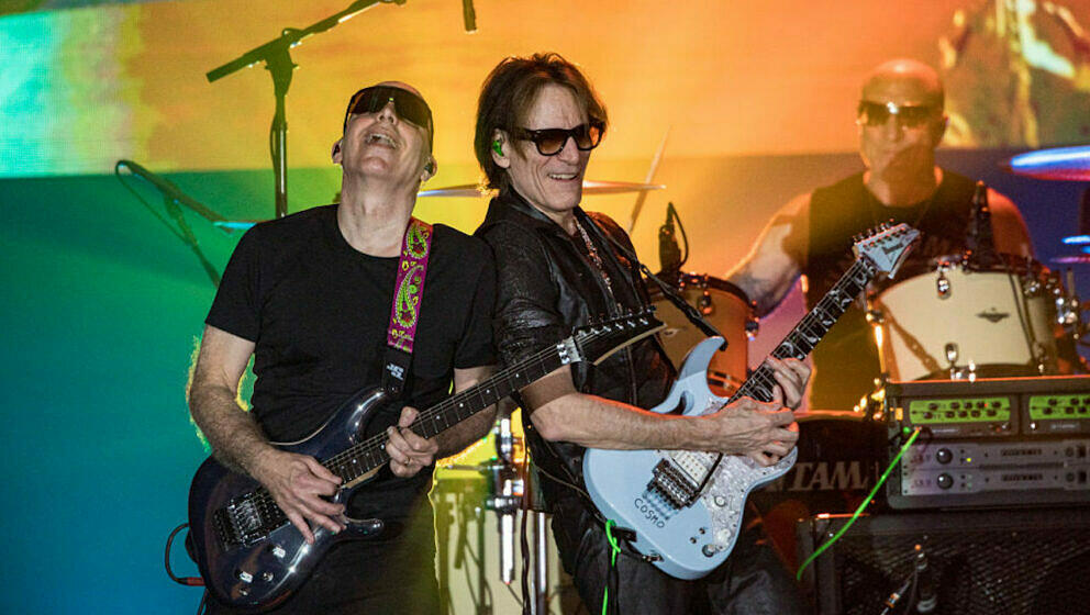 Joe Satriani-Steve Vai-SatchVai